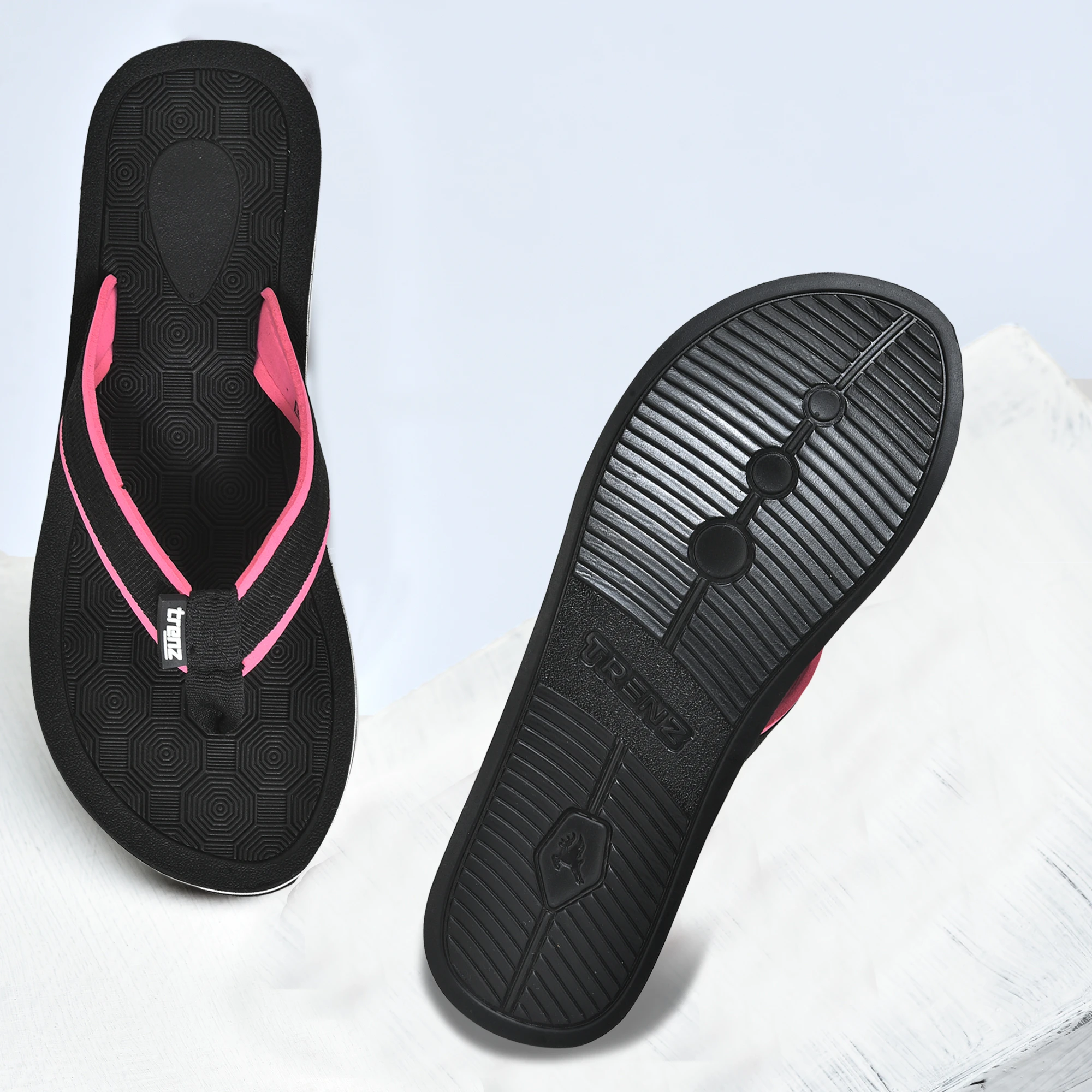 Black & Pink women's slip-on slipper
