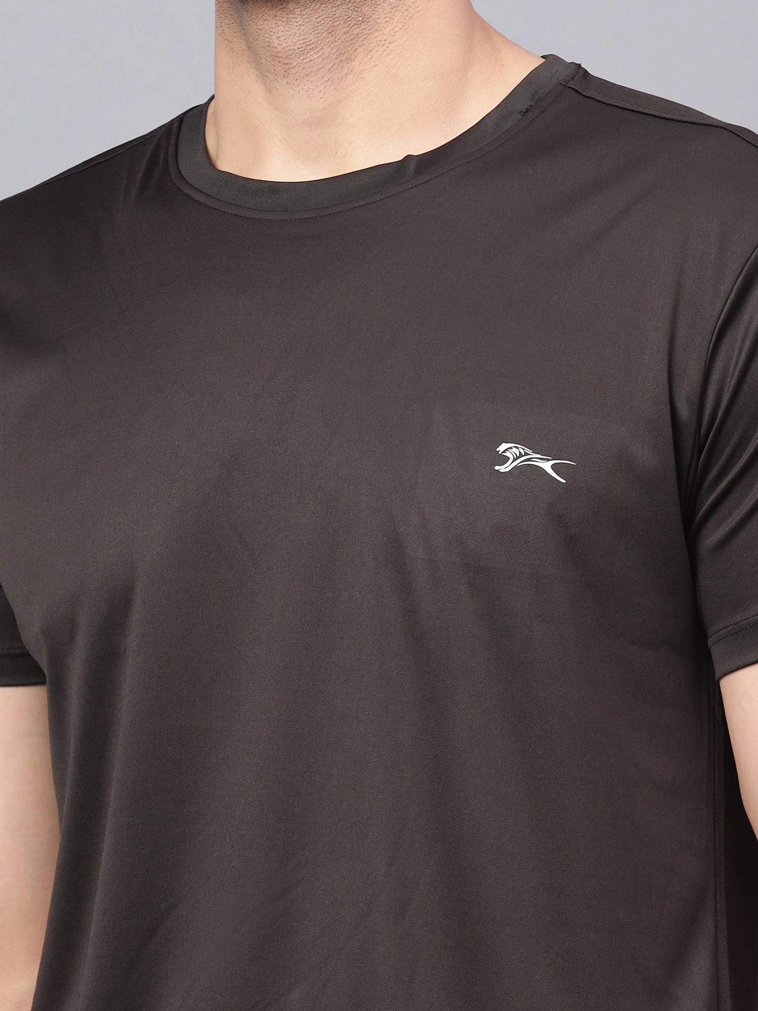 Men’s Black Round Neck T-Shirt – Shiv Naresh Activewear