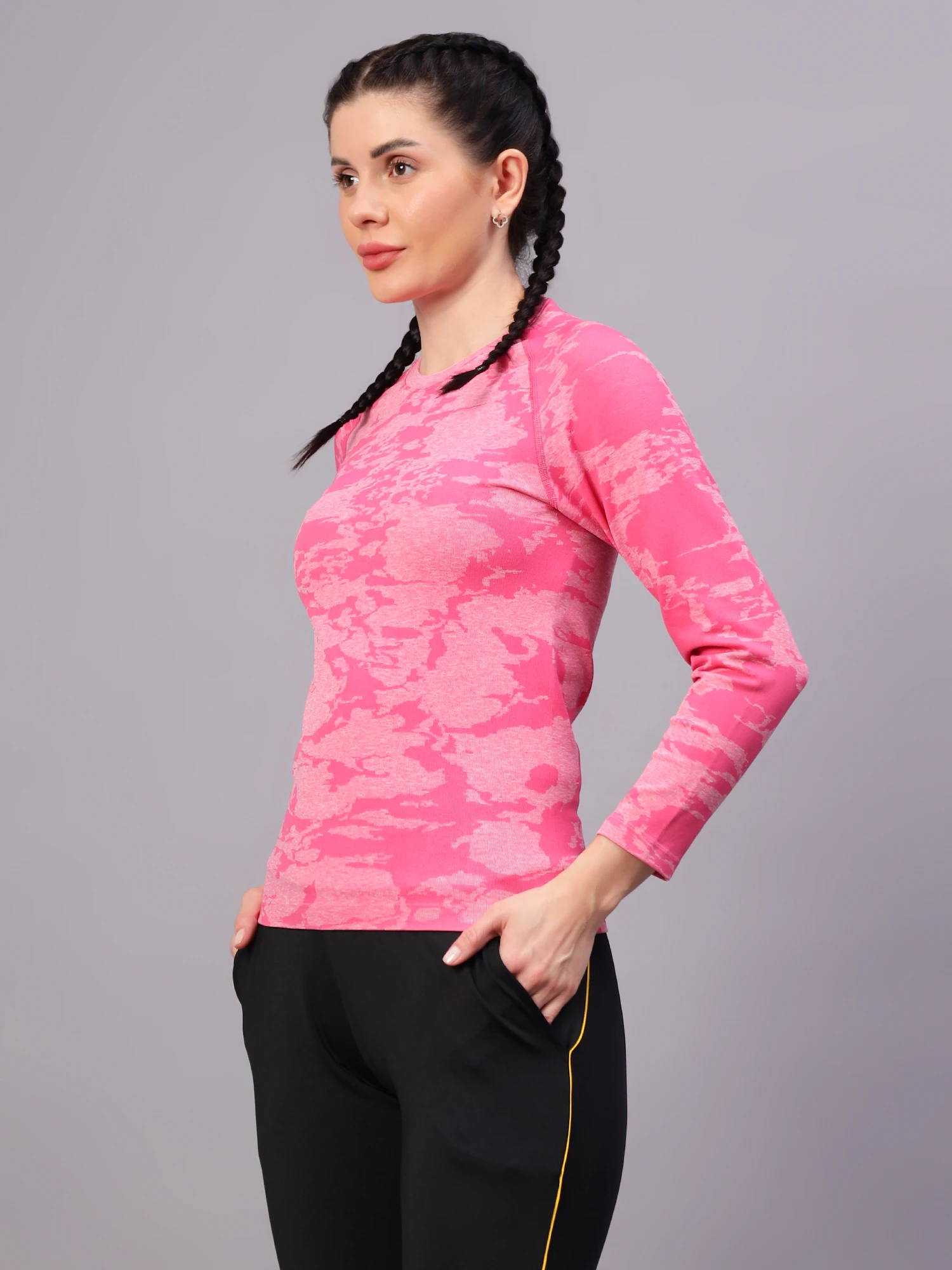 Fuchsia seamless gym t-shirt for women by Shiv Naresh