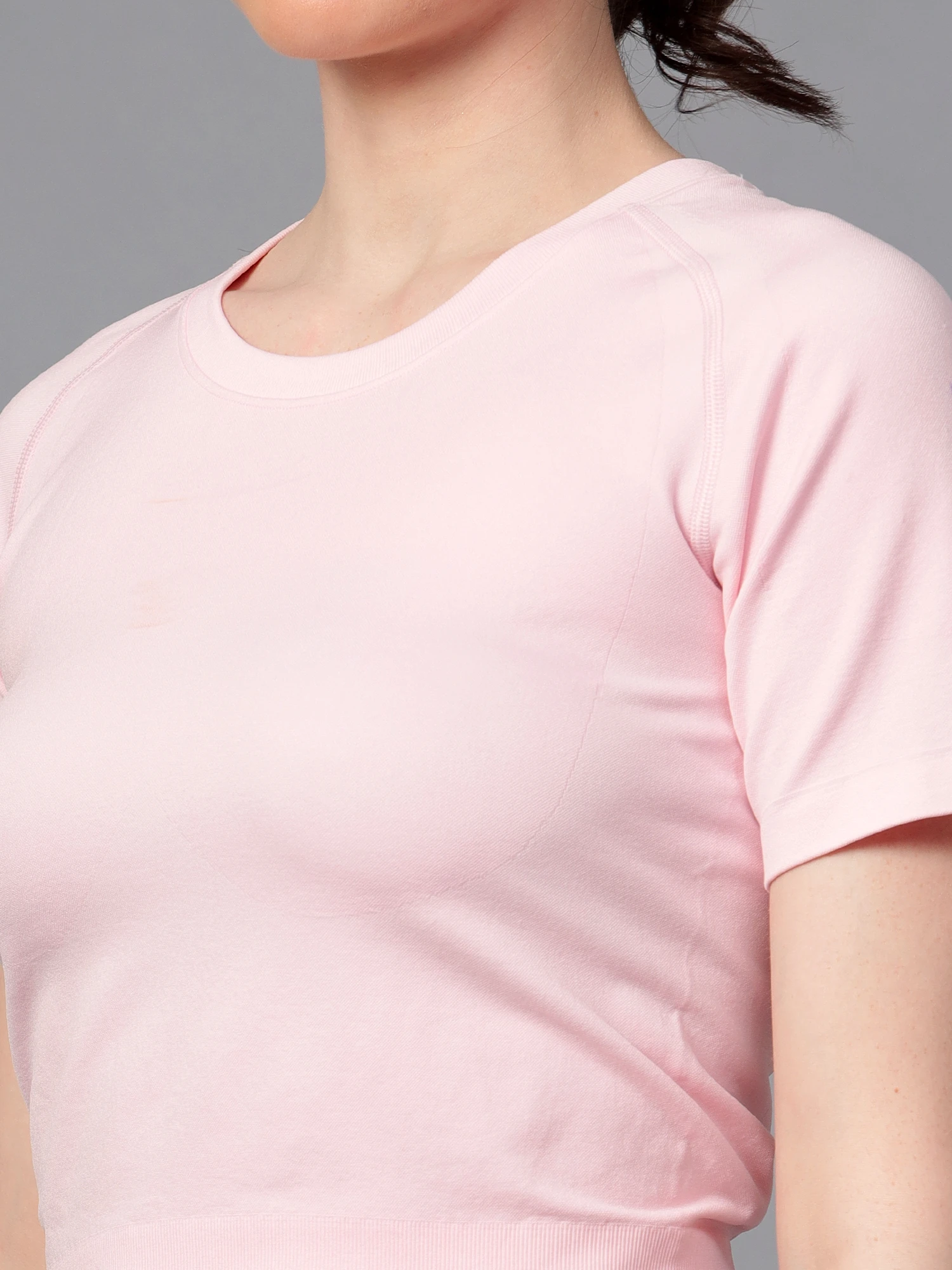 Pink seamless high impact gym crop top for women