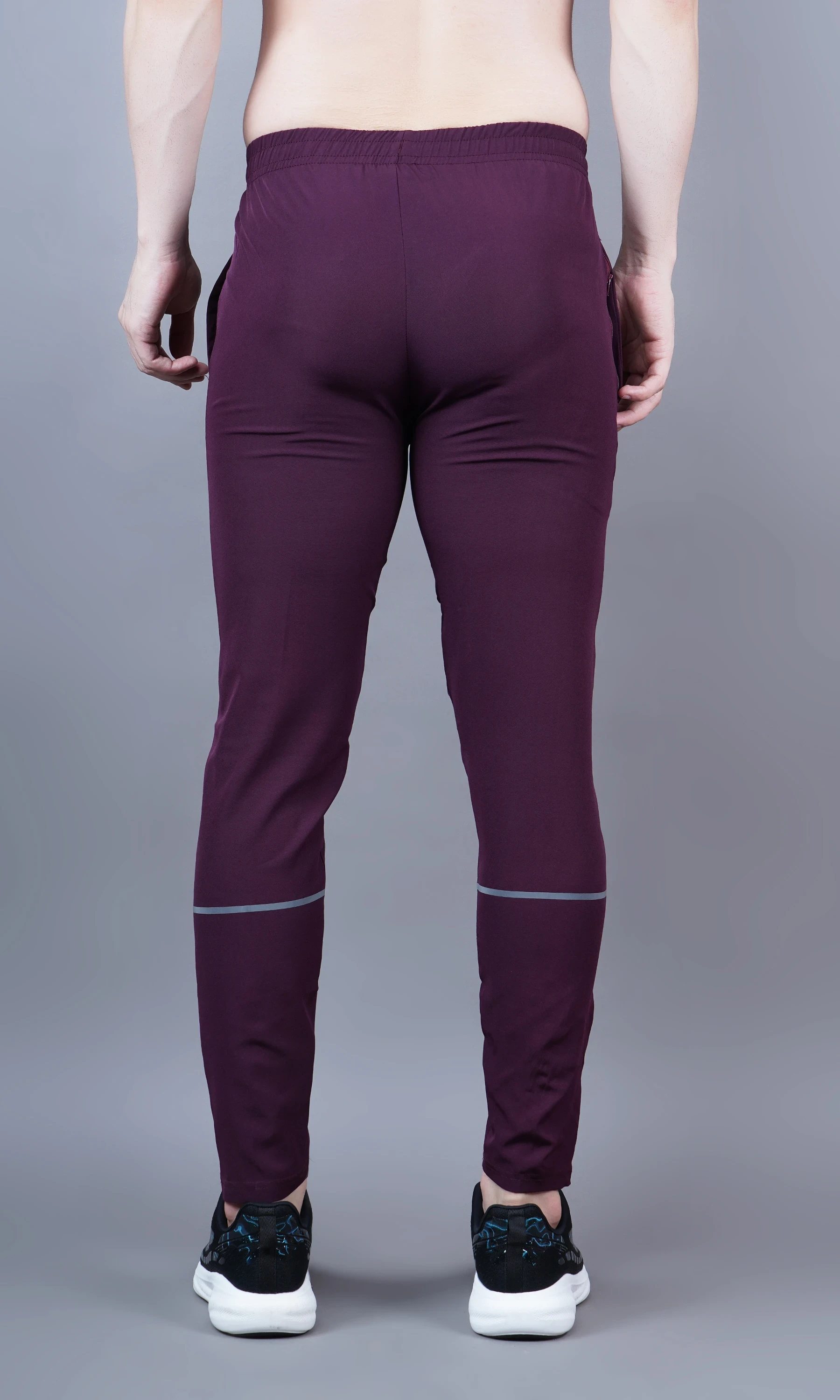 Men's Essential Training Trackpants in Wine