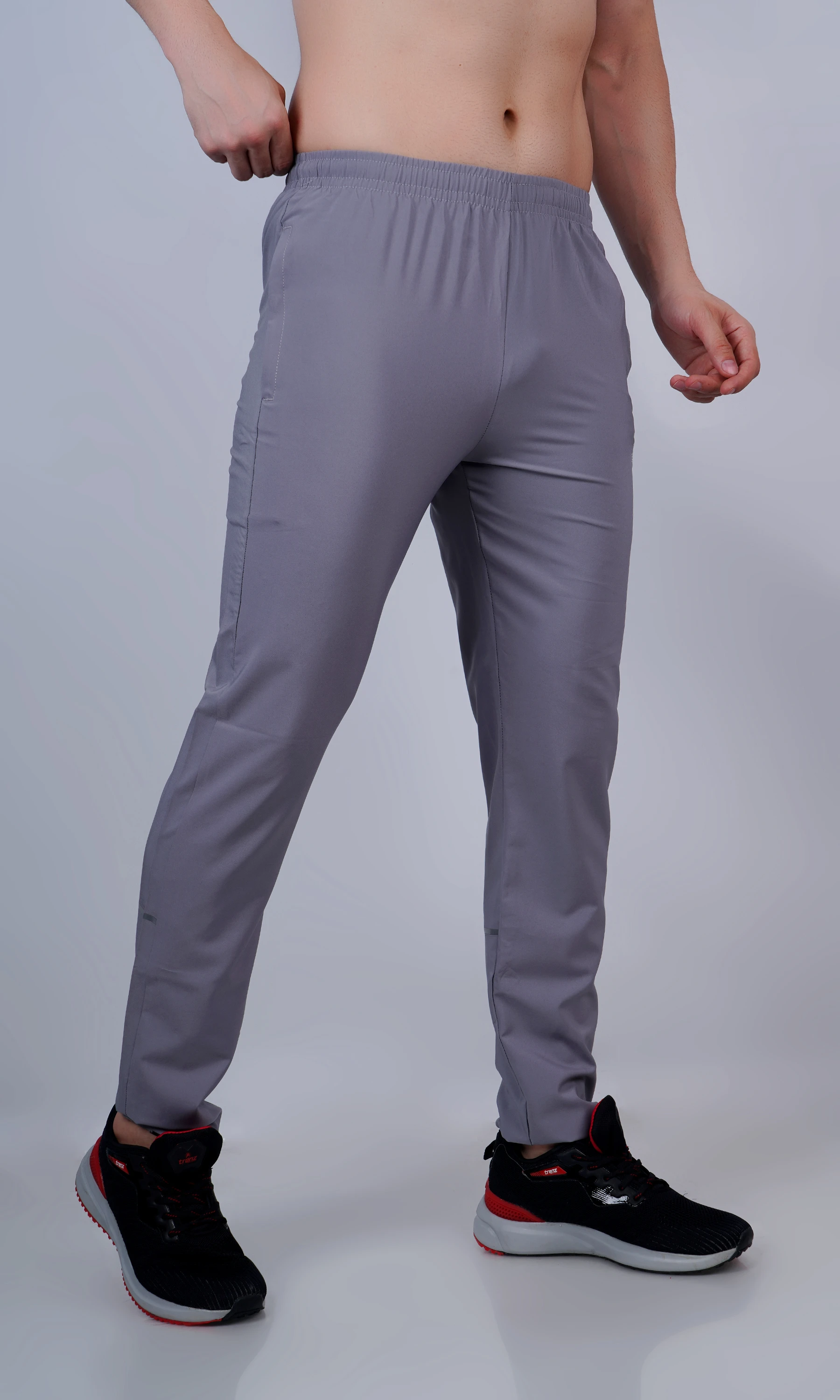 Men's Essential Training Trackpants in Light Grey