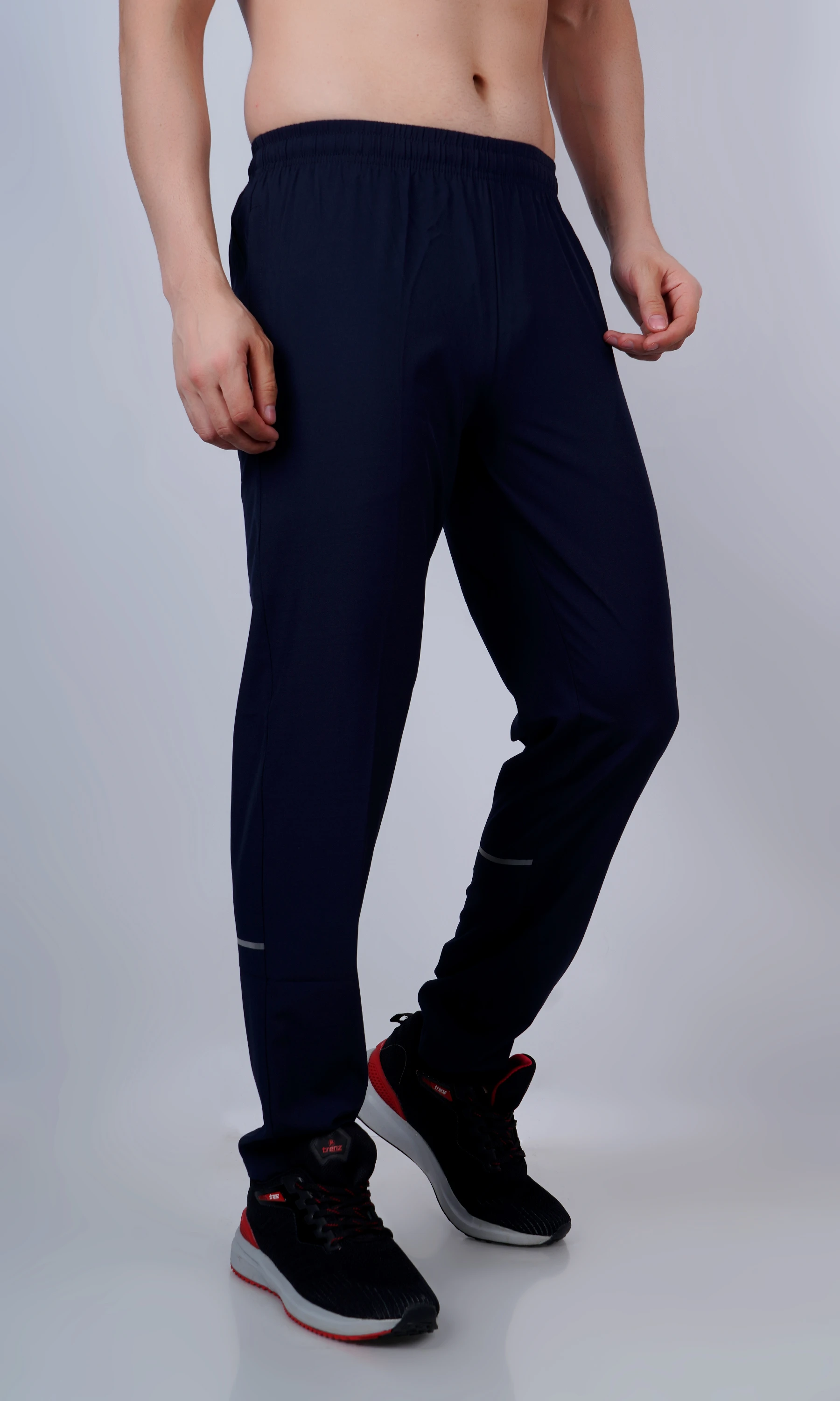 Men's Essential Training Trackpants in Navy Blue