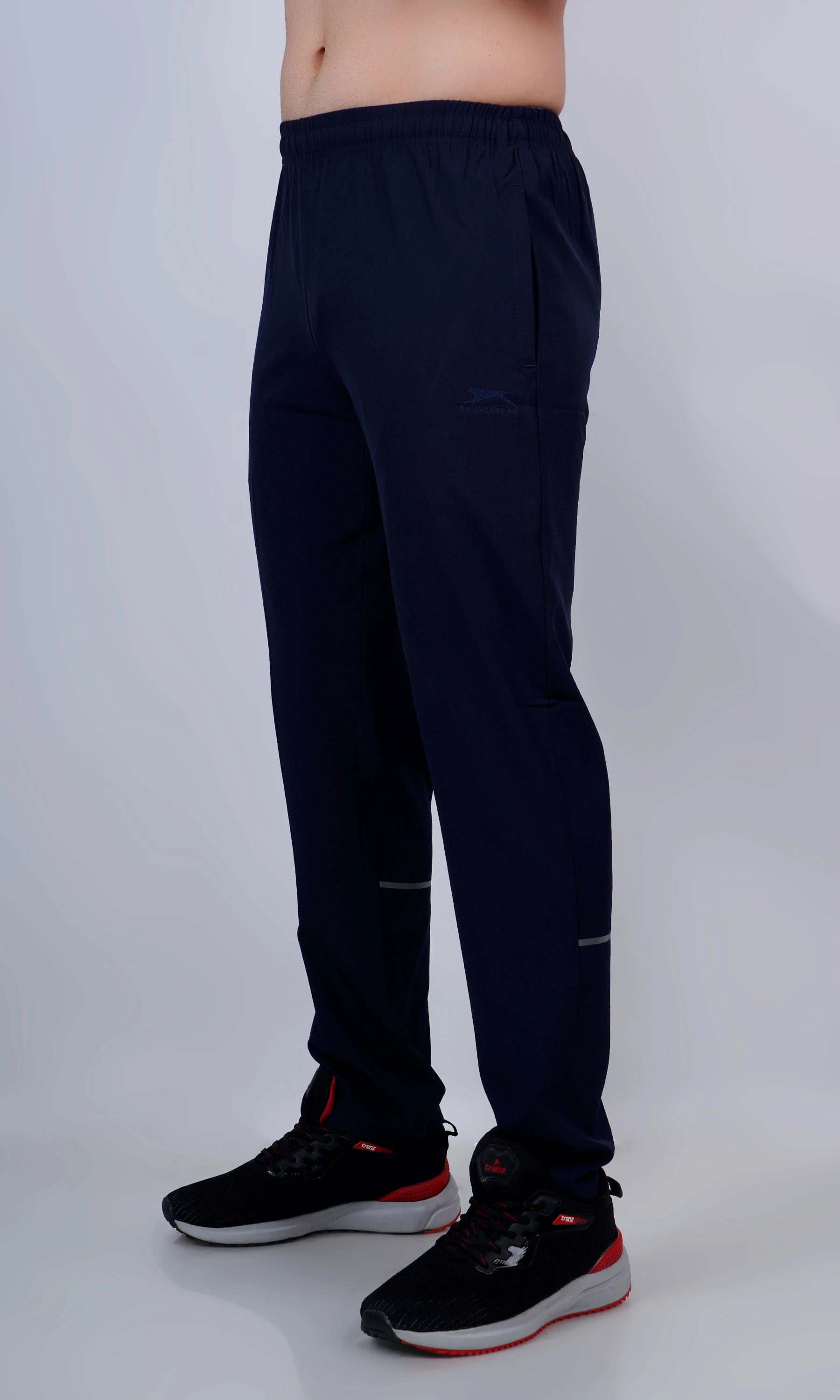 Men's Essential Training Trackpants in Navy Blue