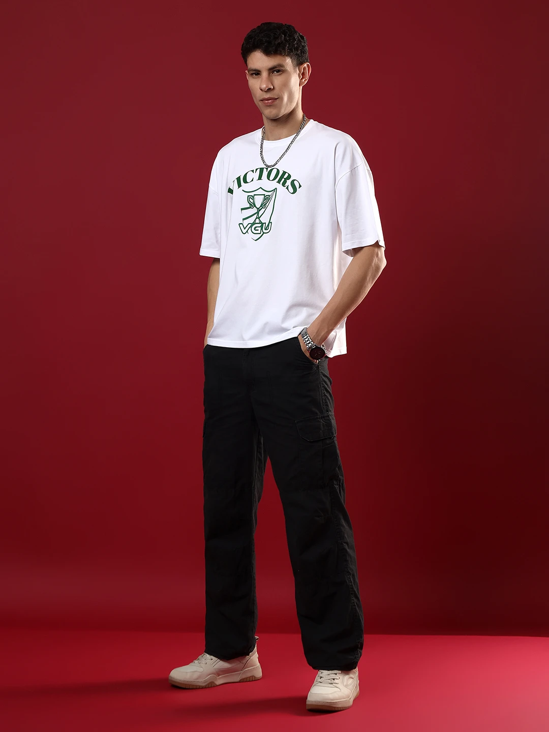 oversized white t shirt