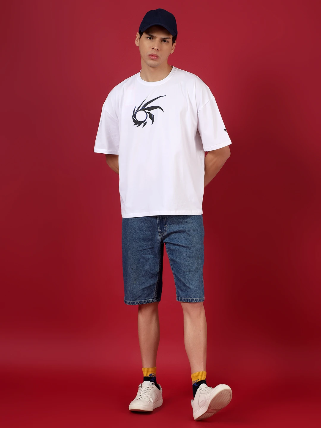 oversized white t shirt